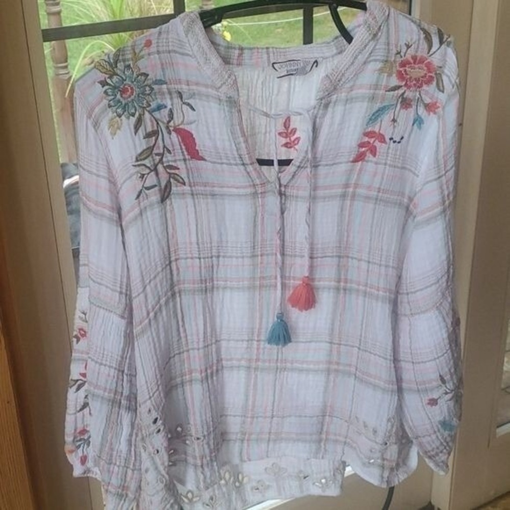 Johnny Was Workshop Embroidered Plaid Eyelet Tassel Blouse White Pink Large - Picture 4 of 16